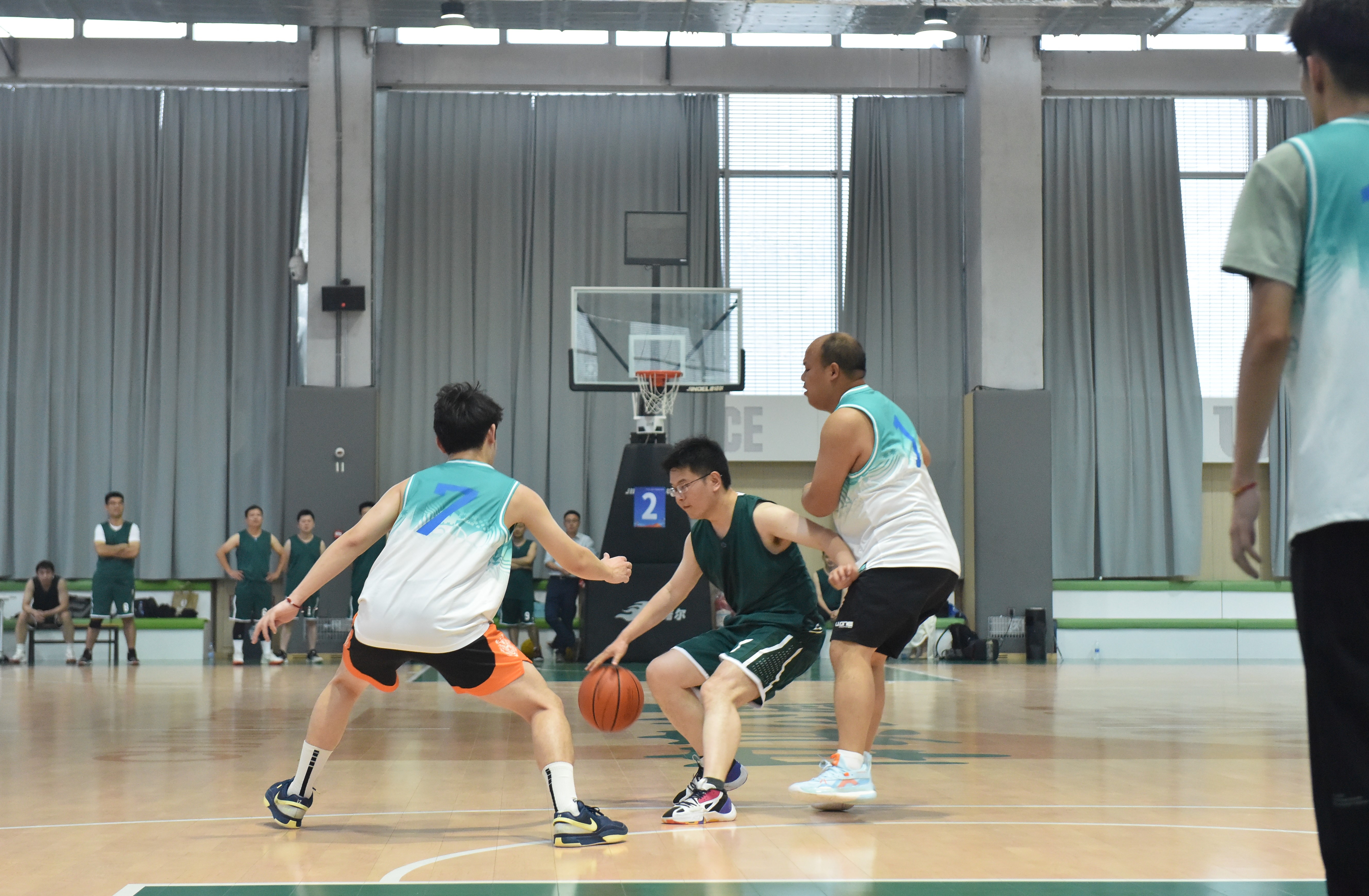 包含安徽队在最近的一场比赛中取得了不可思议的胜利的词条 包含安徽队在最近的一场比赛中取得了不可思议的胜利的词条