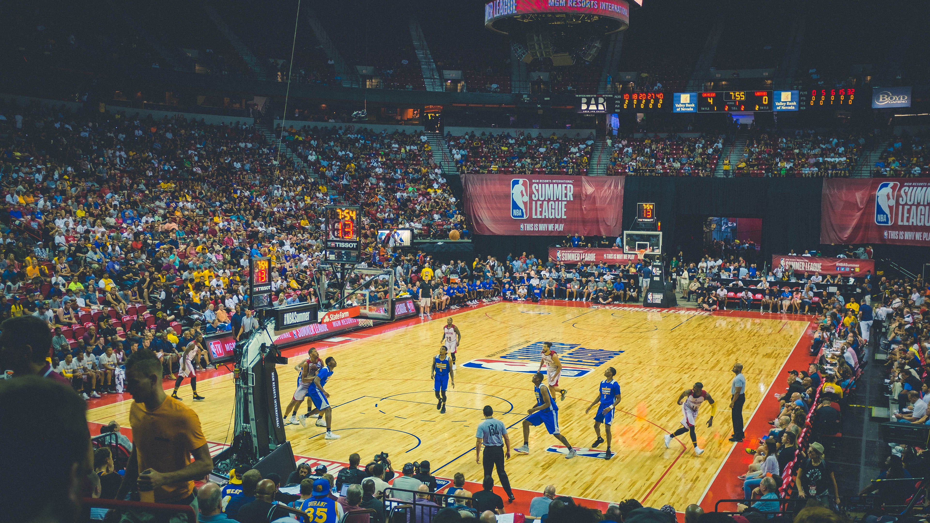 冰封南海岸,当詹姆斯在防守端筑起叹息之墙